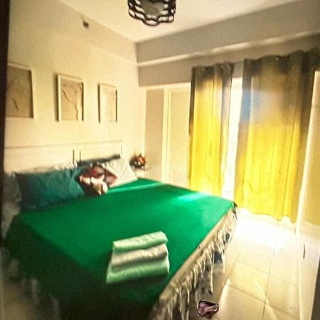 Mary'S Crib Cityland Prime Tagaytay With Free Wifi & Swimming Tagaytay City Ngoại thất bức ảnh