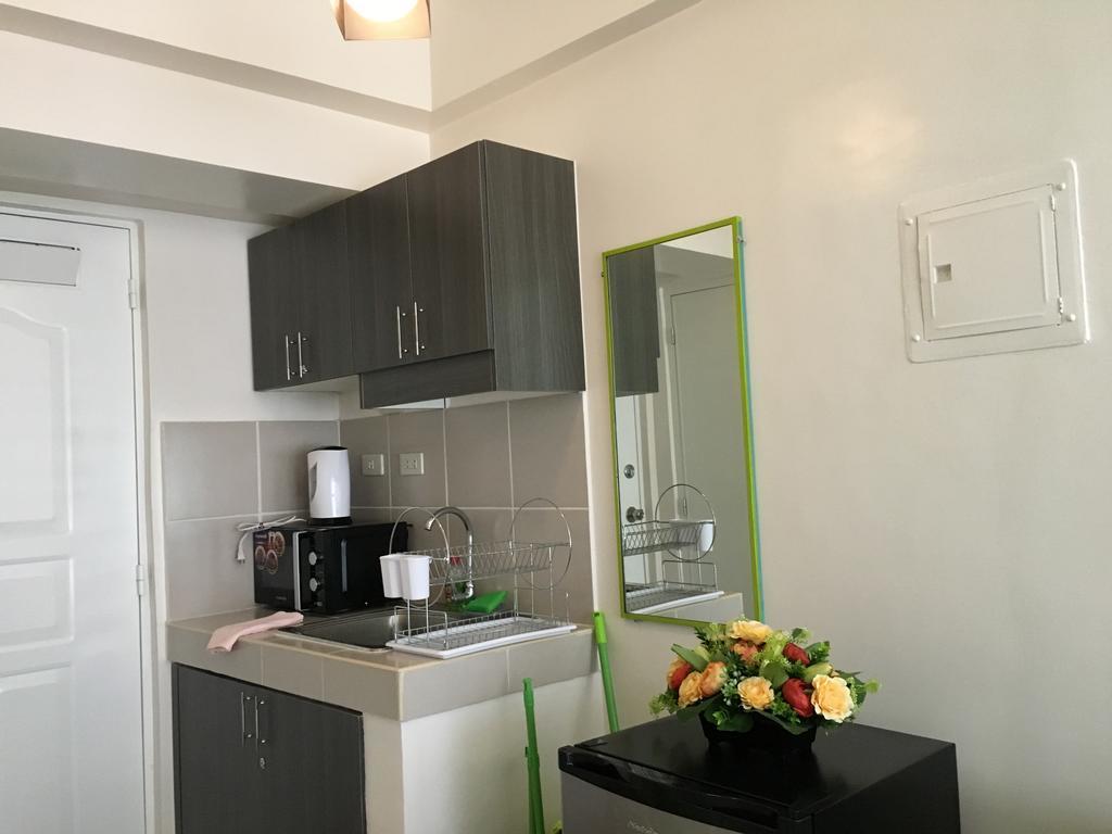 Mary'S Crib Cityland Prime Tagaytay With Free Wifi & Swimming Tagaytay City Ngoại thất bức ảnh