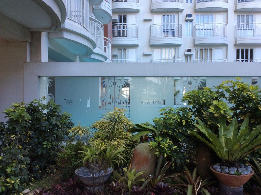 Mary'S Crib Cityland Prime Tagaytay With Free Wifi & Swimming Tagaytay City Ngoại thất bức ảnh