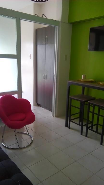 Mary'S Crib Cityland Prime Tagaytay With Free Wifi & Swimming Tagaytay City Ngoại thất bức ảnh